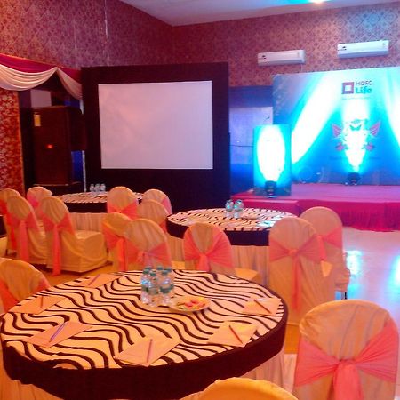 Meuse Jupiter Business And Luxury Hotel Nashik Extérieur photo