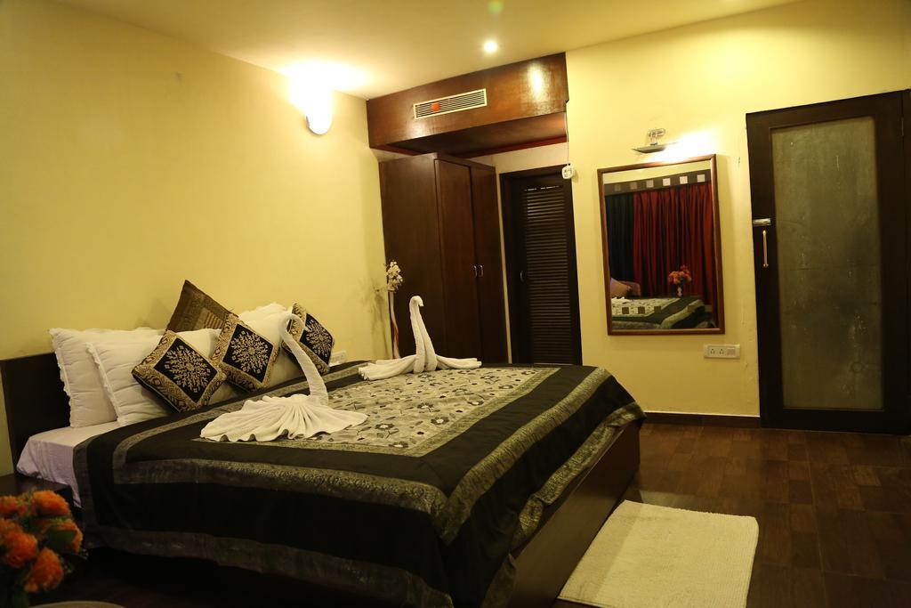 Meuse Jupiter Business And Luxury Hotel Nashik Chambre photo