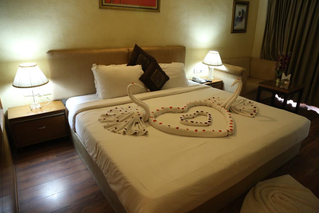 Meuse Jupiter Business And Luxury Hotel Nashik Chambre photo