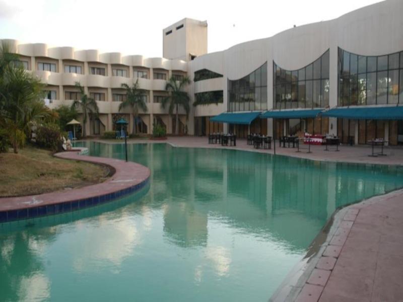 Meuse Jupiter Business And Luxury Hotel Nashik Extérieur photo