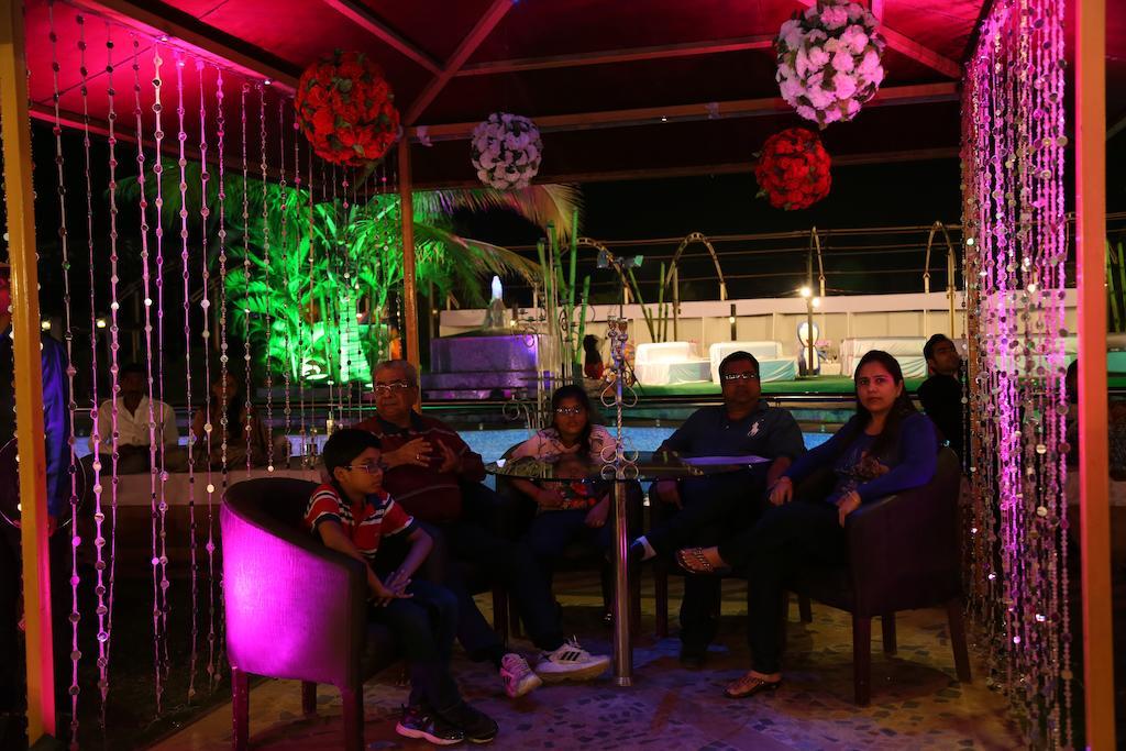 Meuse Jupiter Business And Luxury Hotel Nashik Extérieur photo