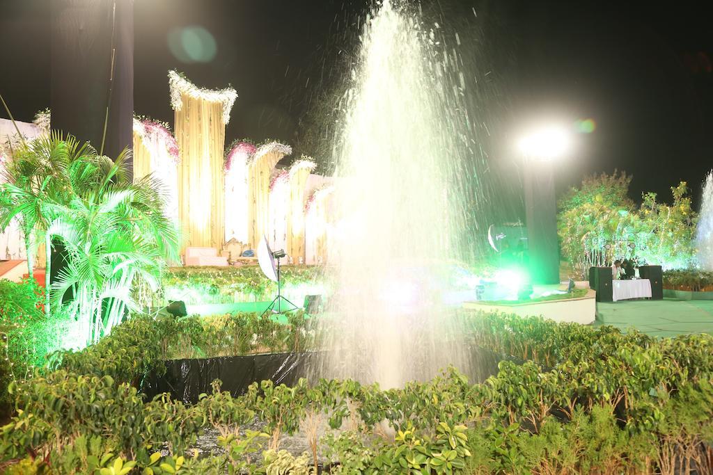 Meuse Jupiter Business And Luxury Hotel Nashik Extérieur photo