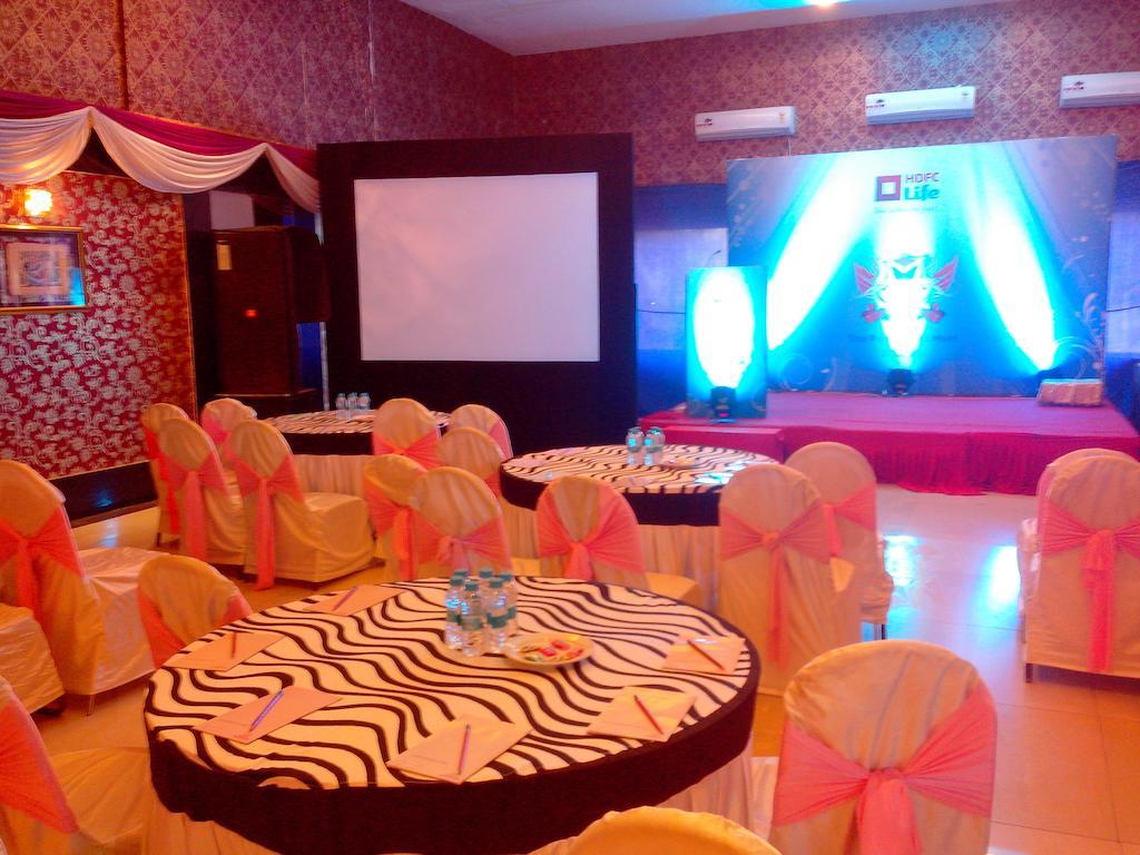 Meuse Jupiter Business And Luxury Hotel Nashik Extérieur photo